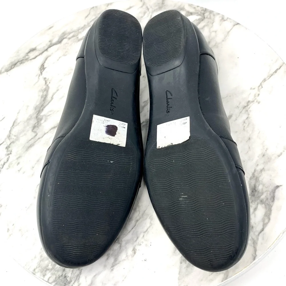 Clarks Kinzie Willow Textured Black Leather Loafers 8 Comfort Preppy Classic